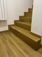 Vinylové schody BUKOMA Dub Gladstone Hnědý Bukovany